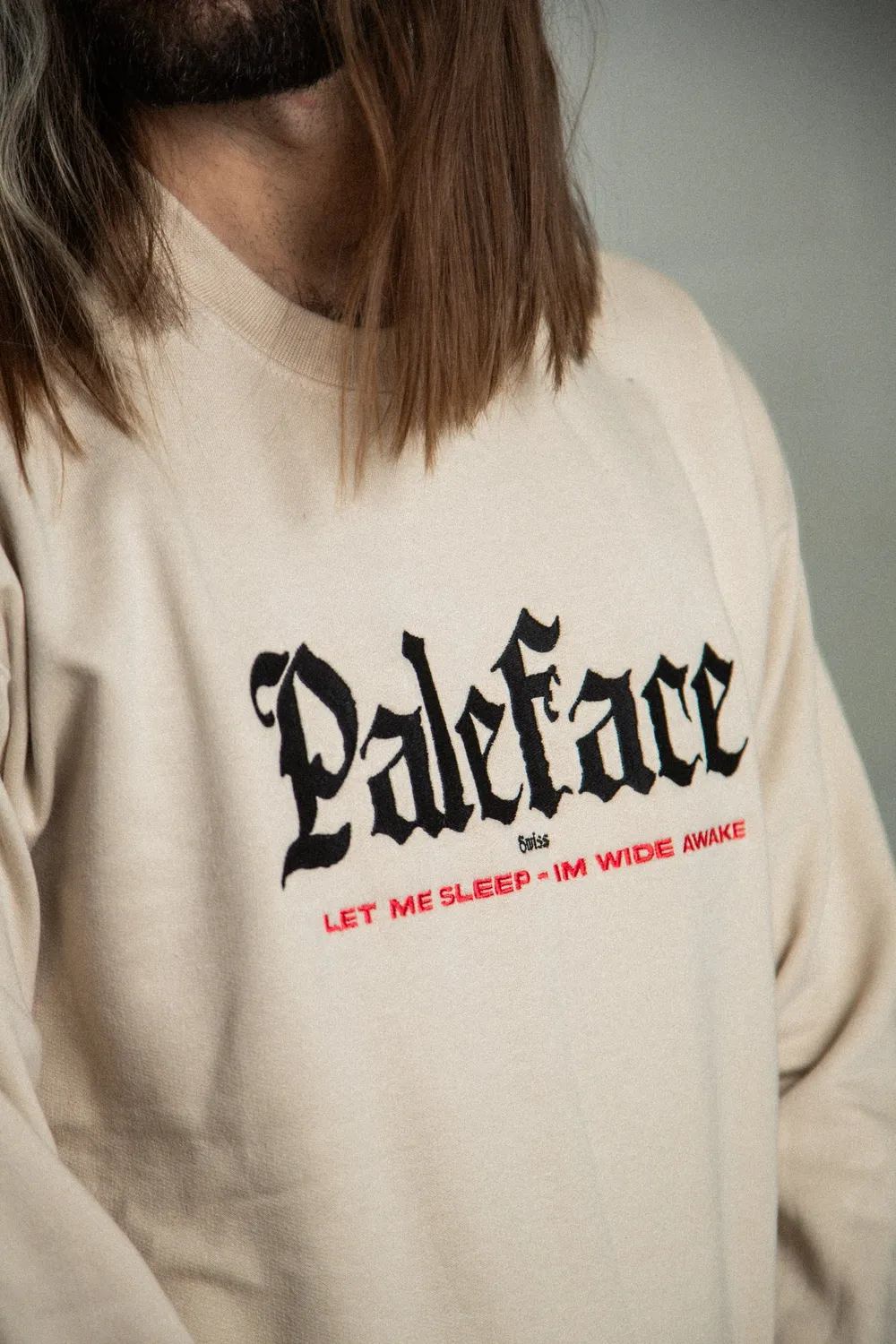 Paleface Swiss Let Me Sleep sweater beige geborduurd