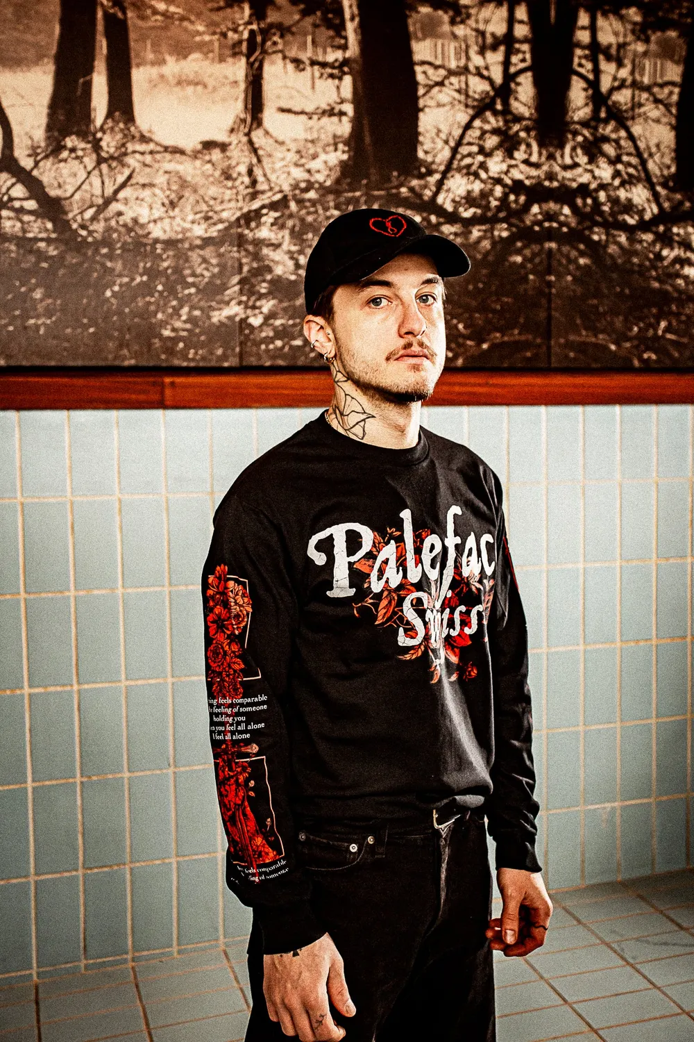 Paleface Swiss Everything is Fine longsleeve zwart-rood