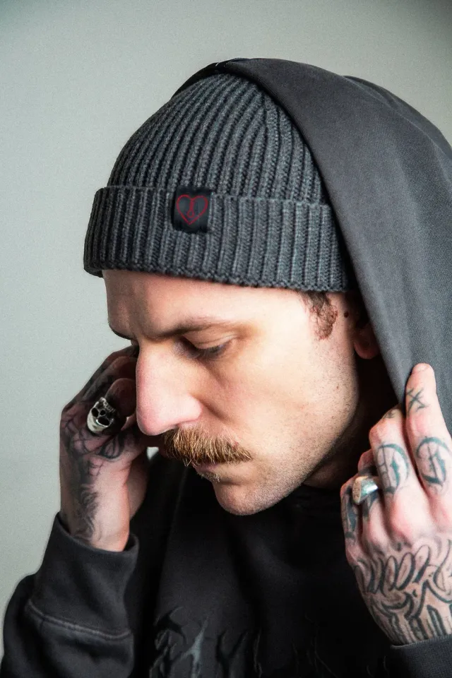 Paleface Swiss Heartnoose beanie fisherman zwart