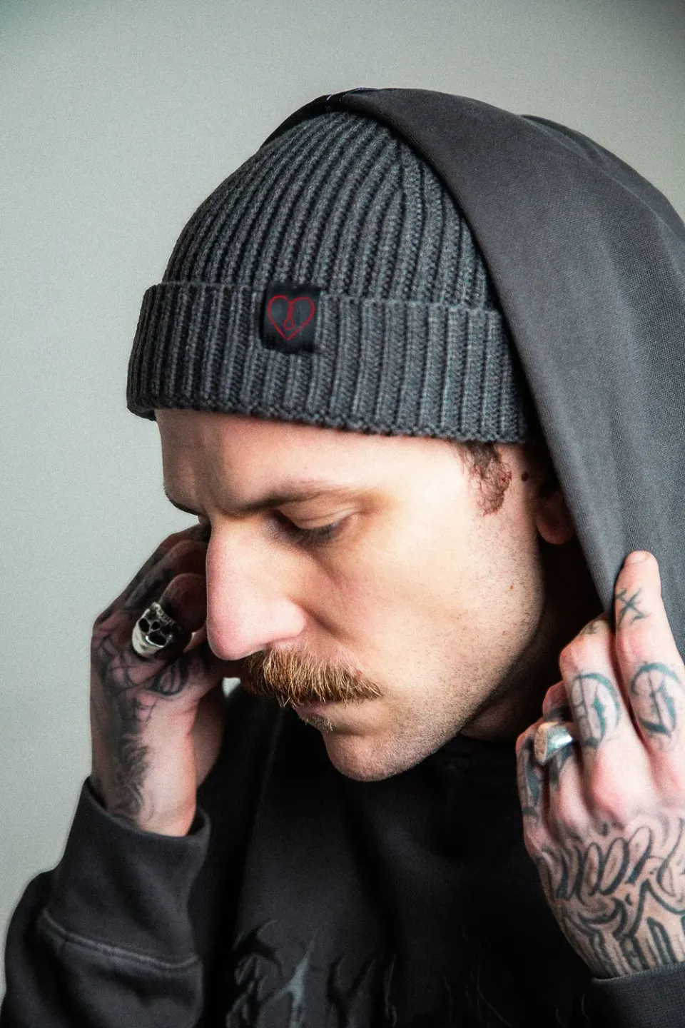 Paleface Swiss Heartnoose beanie fisherman zwart