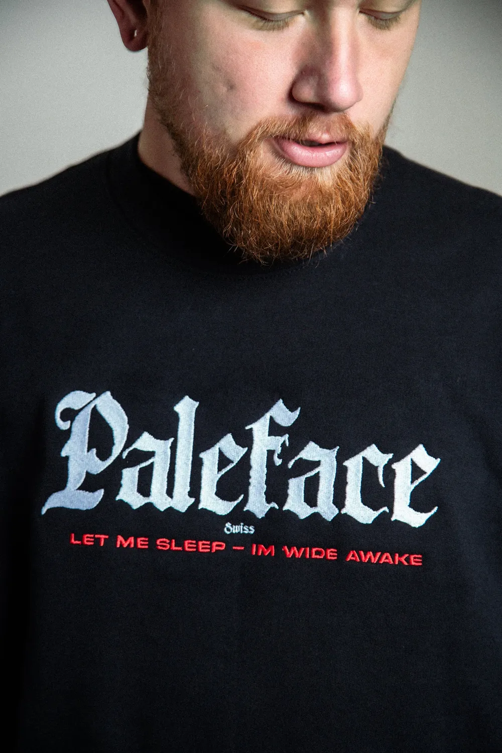 Paleface Swiss Let Me Sleep sweater beige geborduurd